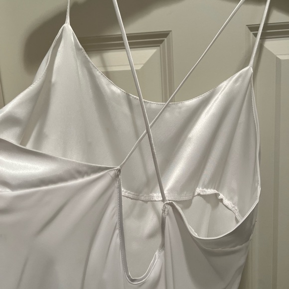 Josie by Natori night gown & robe. Size Medium. Extremely good condition. - Picture 4 of 6